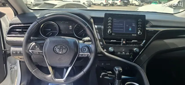 Toyota Camry 2018 · 2.5 AT