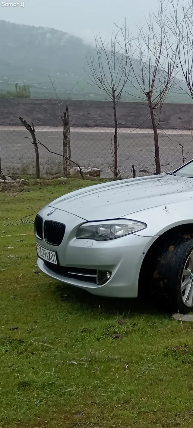 BMW 5 series 2011 · 3.0 AT