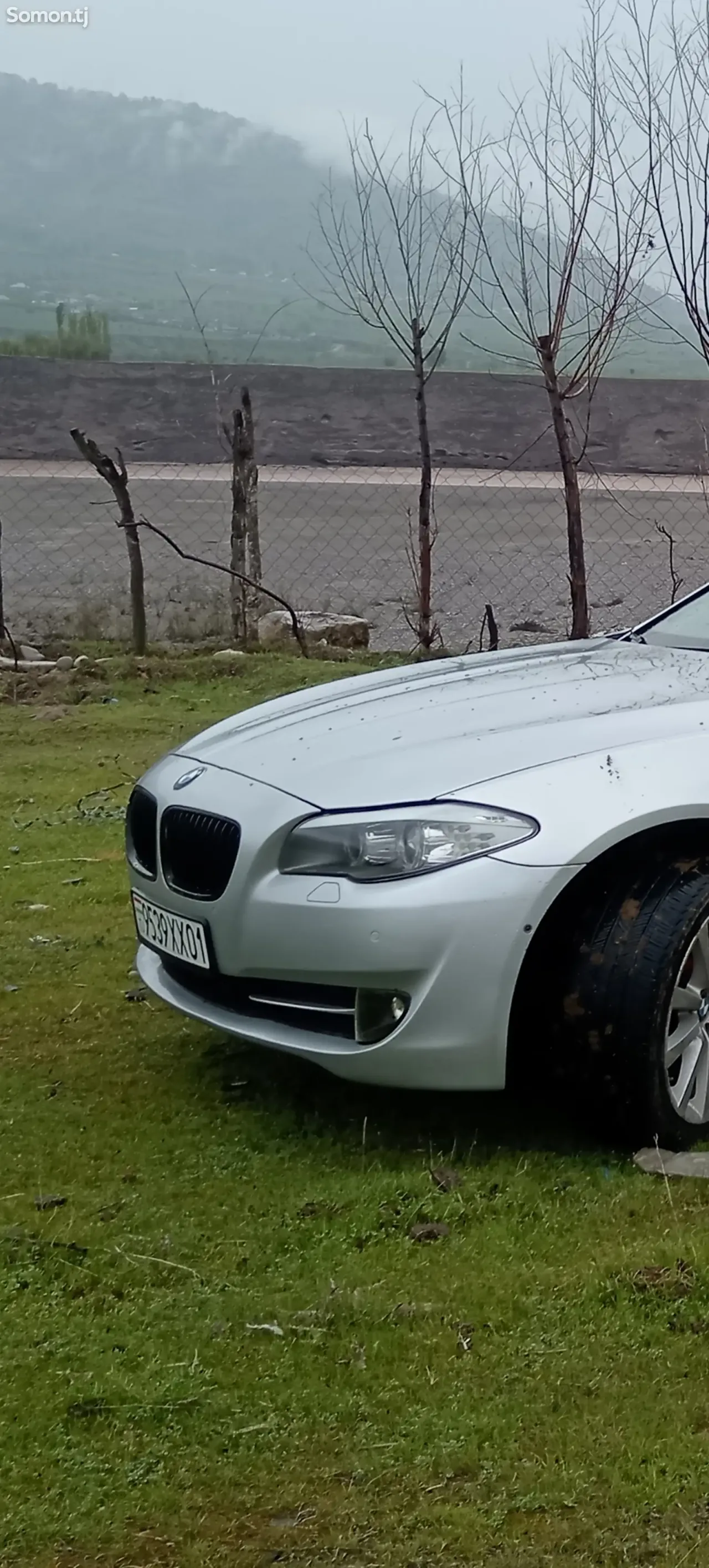 BMW 5 series 2011 · 3.0 AT