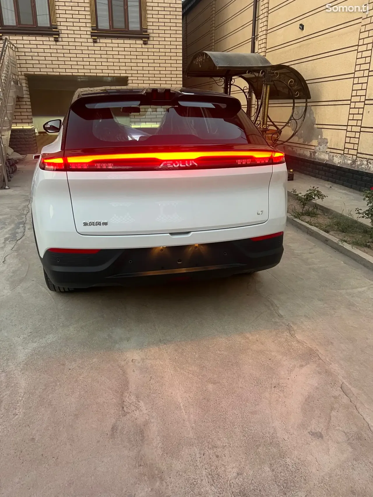 Dongfeng L7 2025 · AT