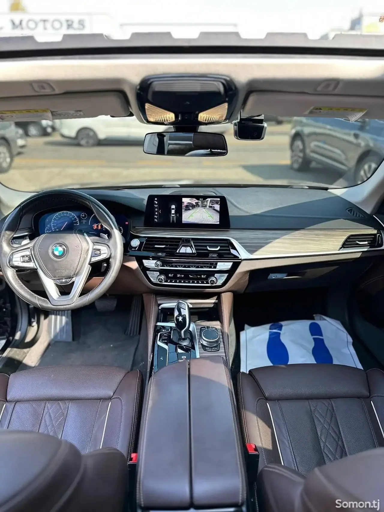 BMW 5 series 2019 · 2.0 AT