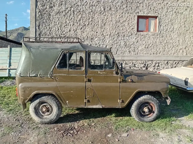 УАЗ 469 1989 · 2.4 MT