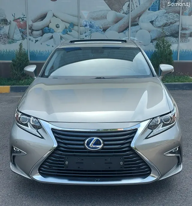 Lexus ES series 2016 · 2.5 AT