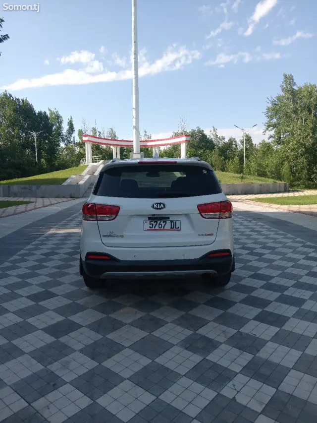 Kia Sorento 2017 · 2.0 AT