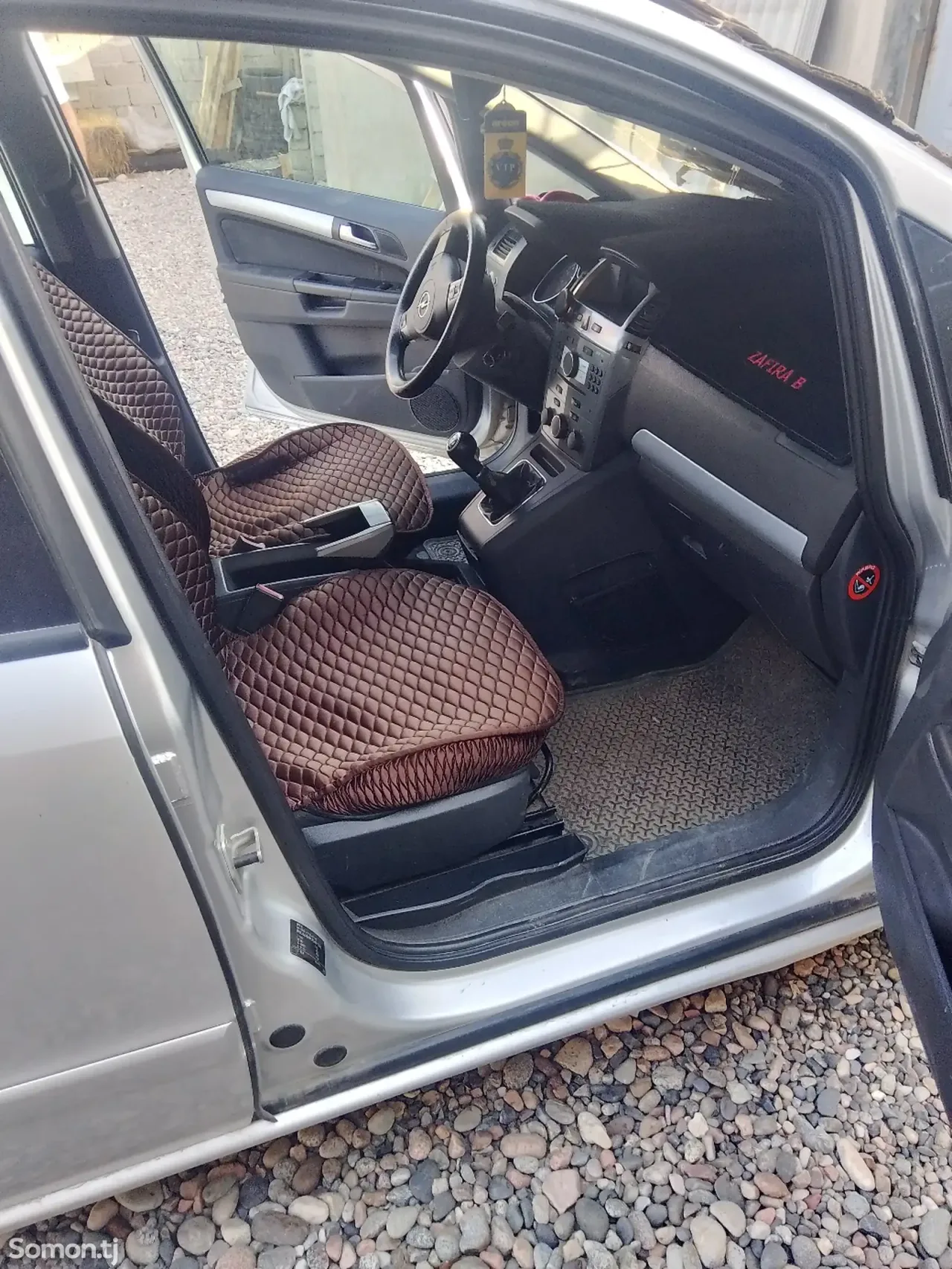 Opel Zafira 2007 · 2.2 MT