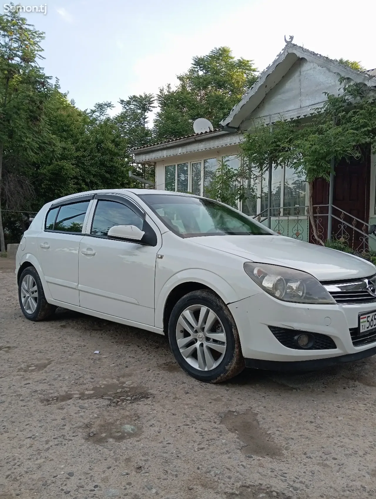Opel Astra H 2008 · 1.8 MT