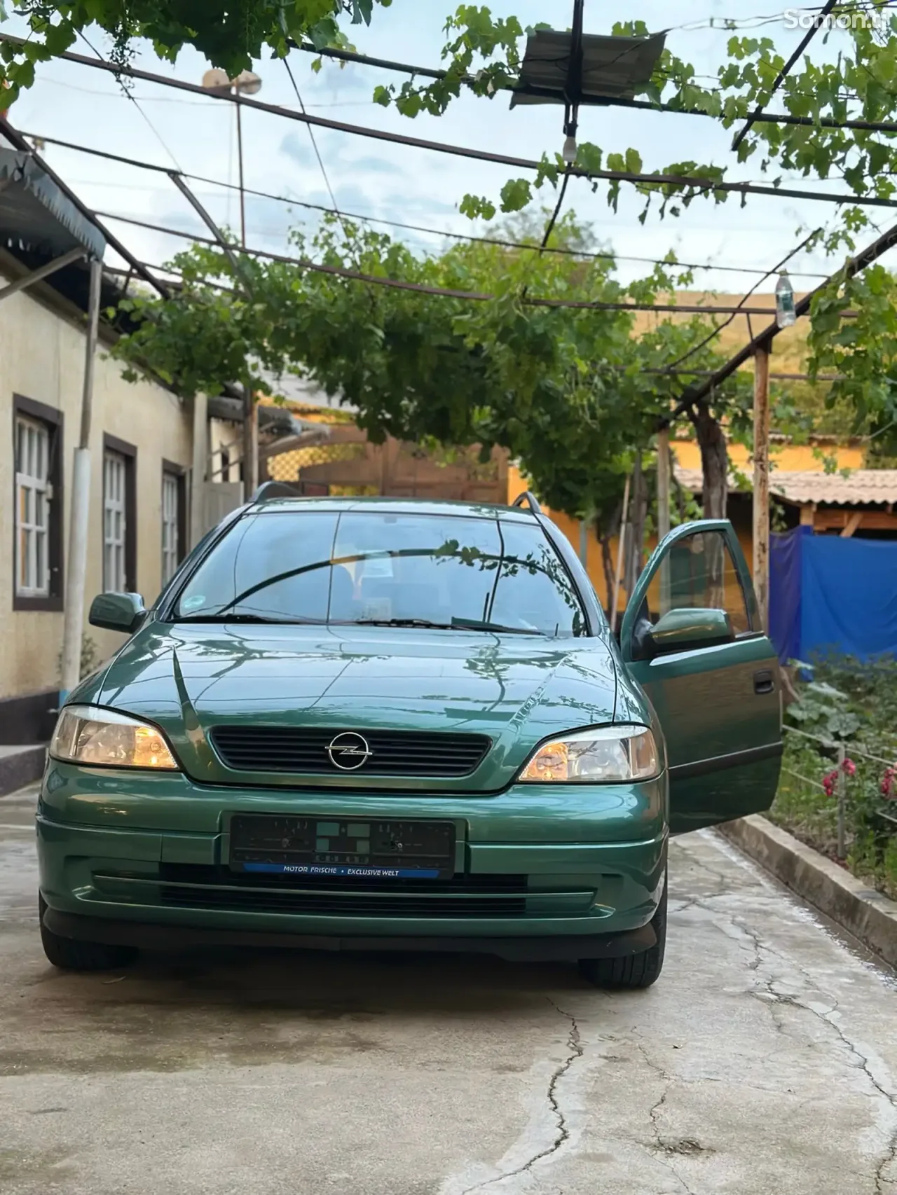 Opel Astra G 1999 · 1.6 MT
