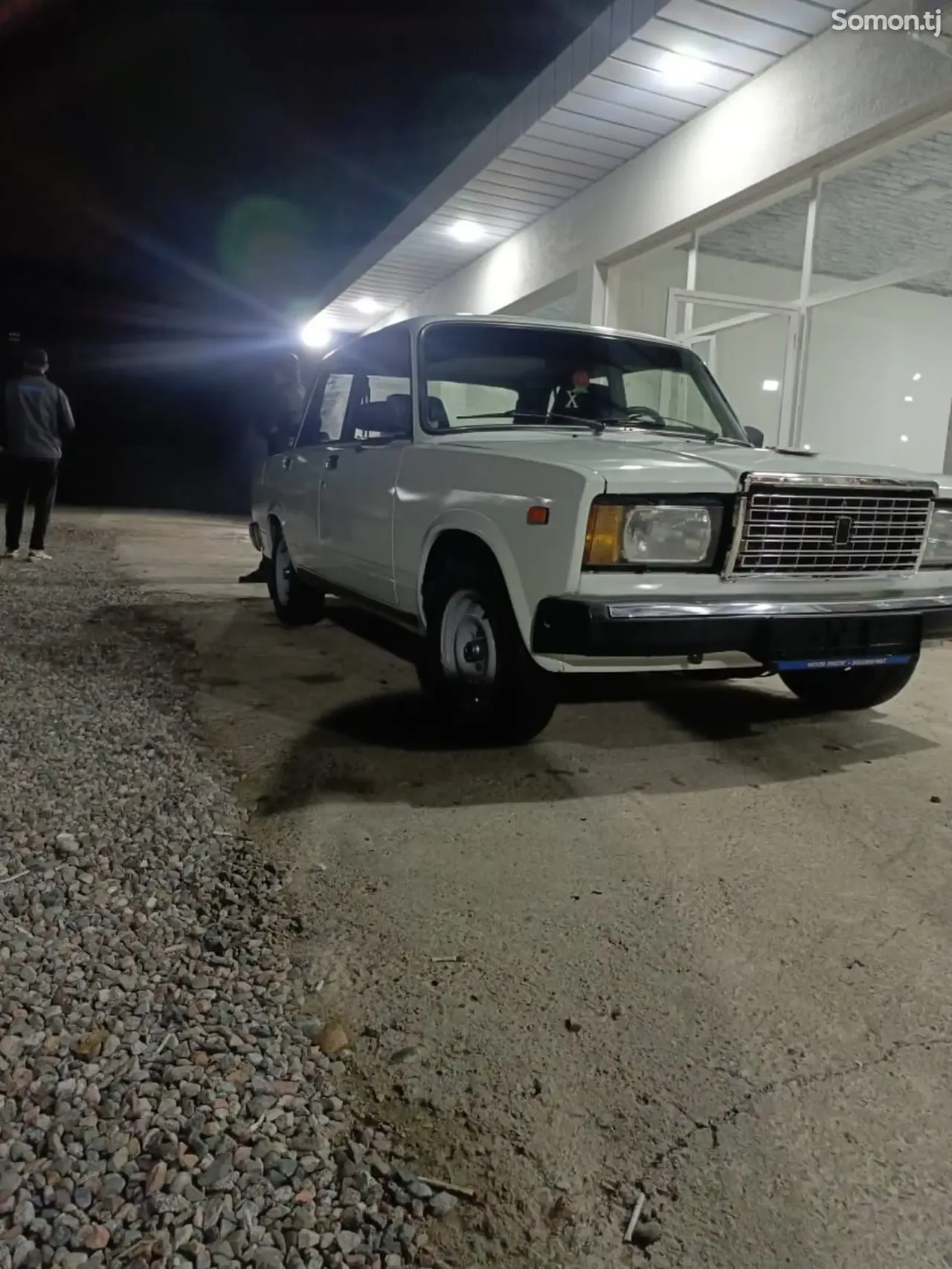 Lada (ВАЗ) 2107 2000 · 1.6 MT