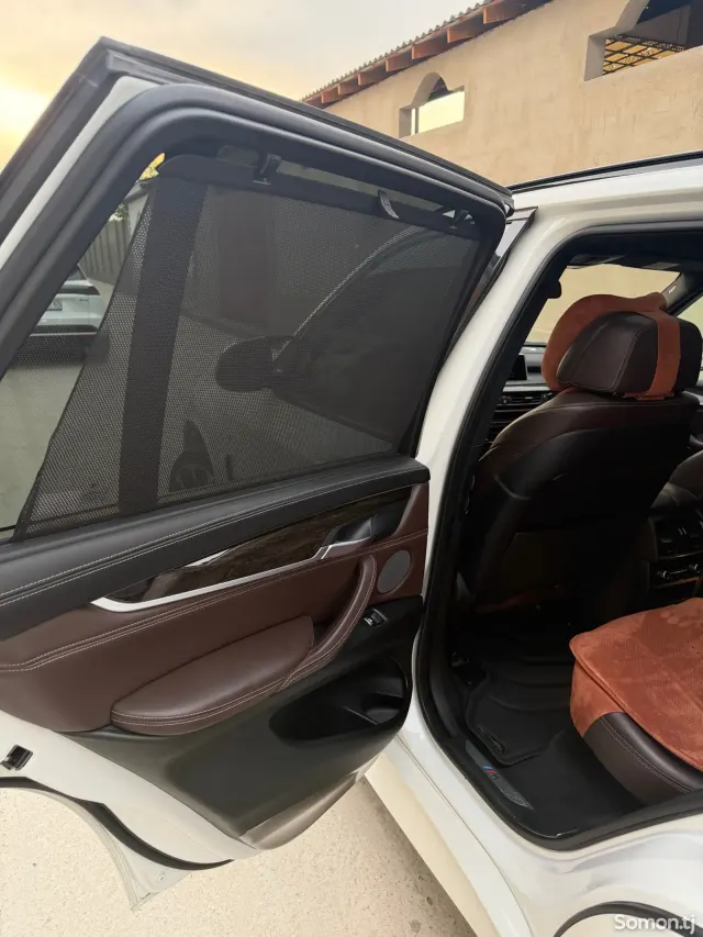BMW X5 2016 · 5.0 CVT
