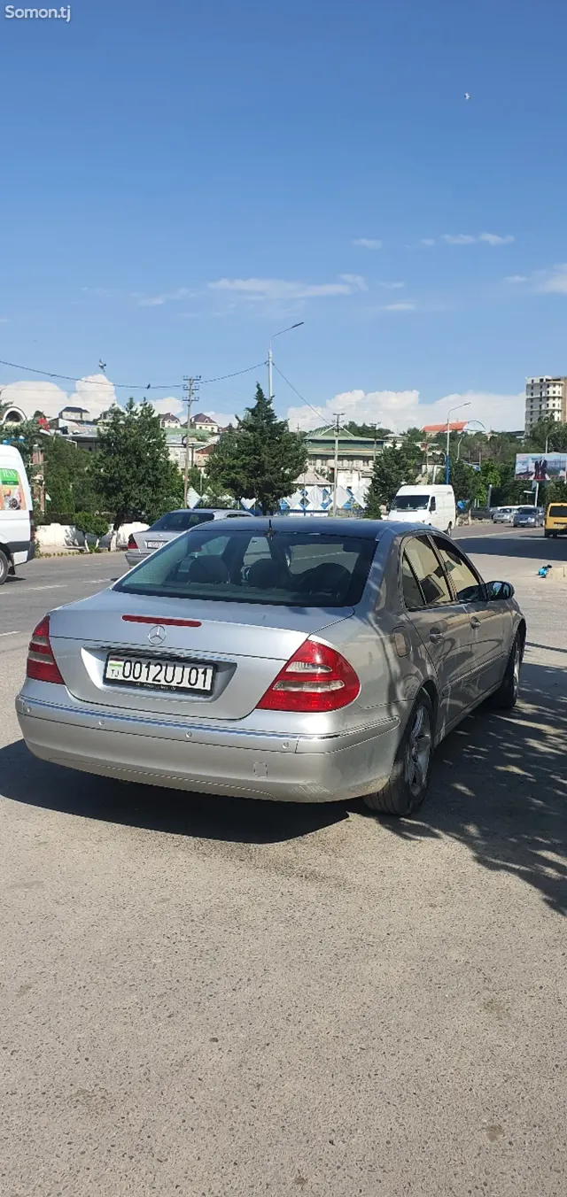 Mercedes-Benz E class 2004 · 2.4 AT