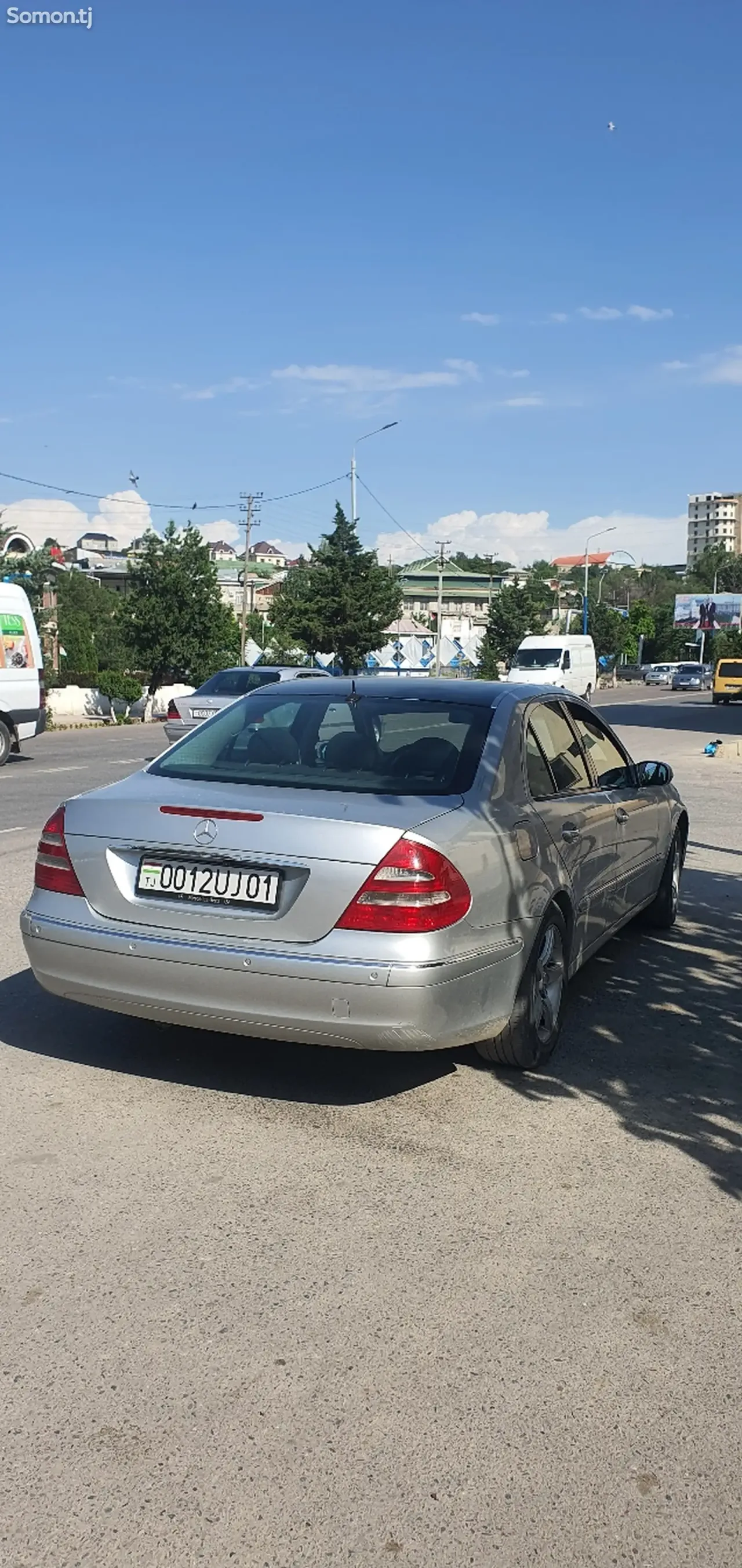 Mercedes-Benz E class 2004 · 2.4 AT