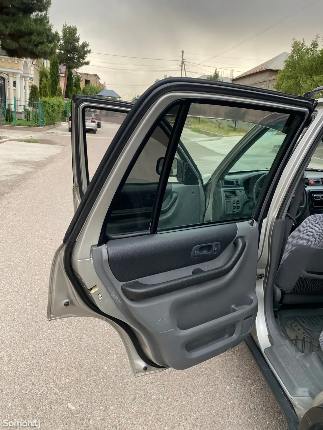 Honda CR-V 1997 · 2.0 AT