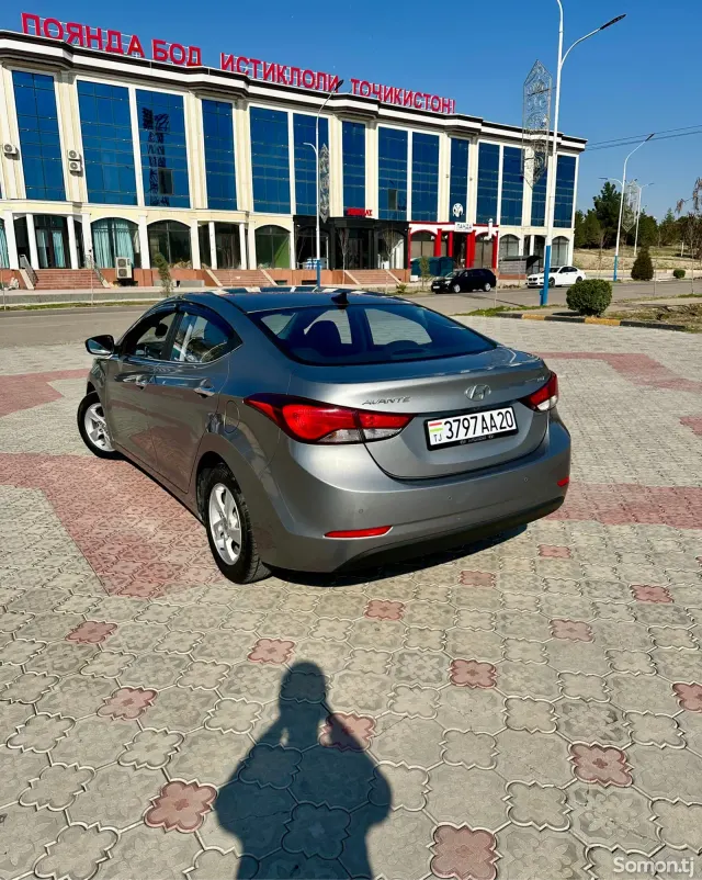 Hyundai Avante 2014 · 1.6 AT