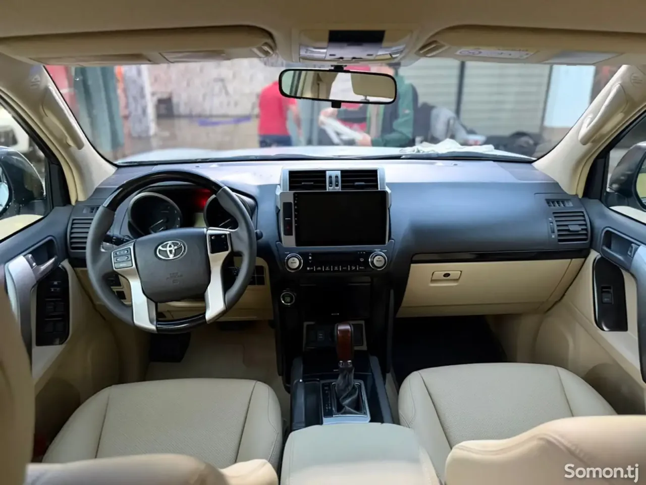 Toyota Land Cruiser Prado 2014 · 0.4 AT