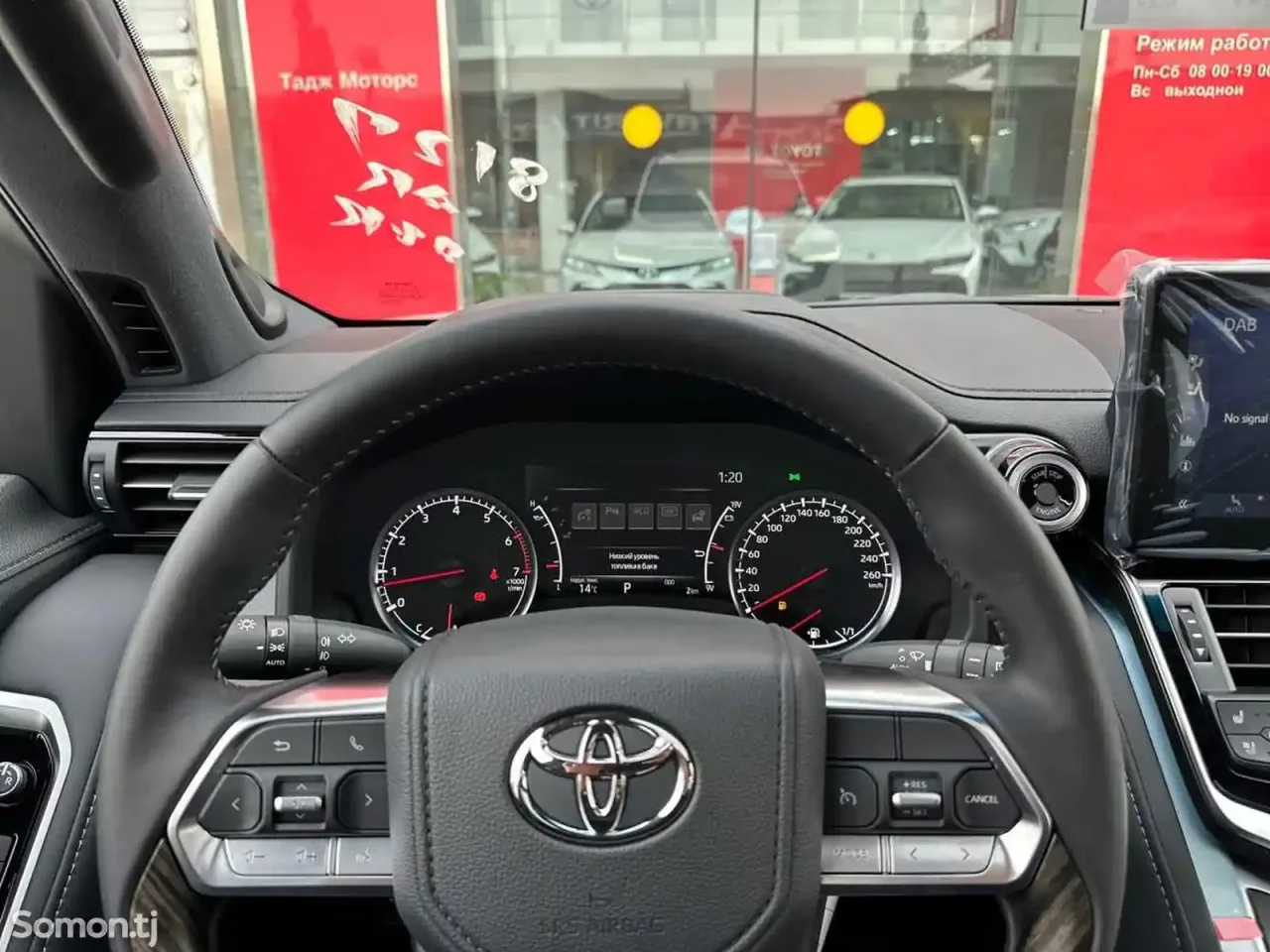 Toyota Land Cruiser 2025 · 3.5 AT