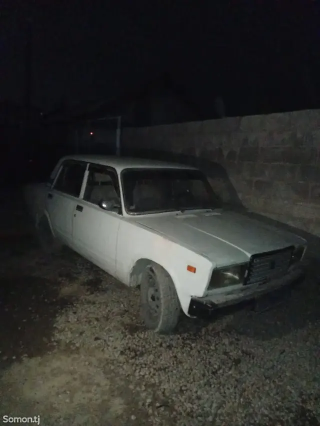 Lada (ВАЗ) 2107 1999 · 1.6 MT