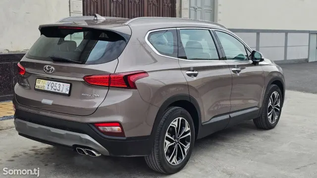 Hyundai Santa Fe 2018 · 2.0 AT