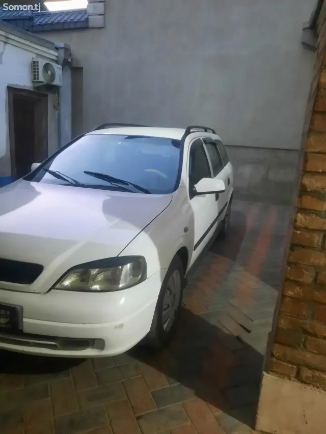 Opel Astra G 1998 · 1.6 MT