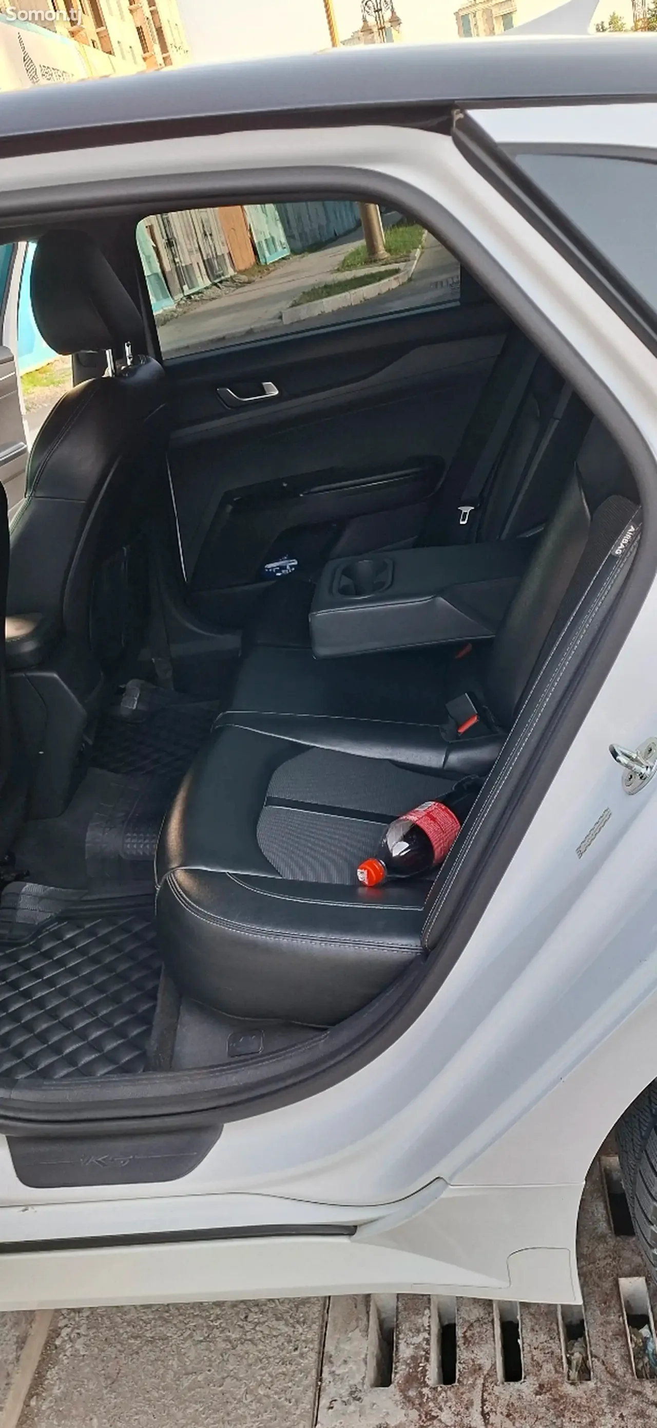 Kia K5 2021 · 1.6 AT