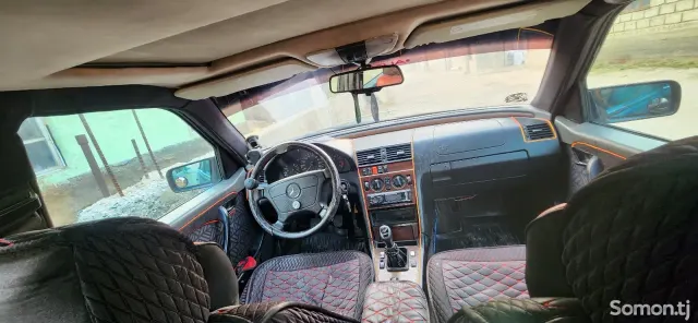 Mercedes-Benz C class 1996 · 2.0 MT