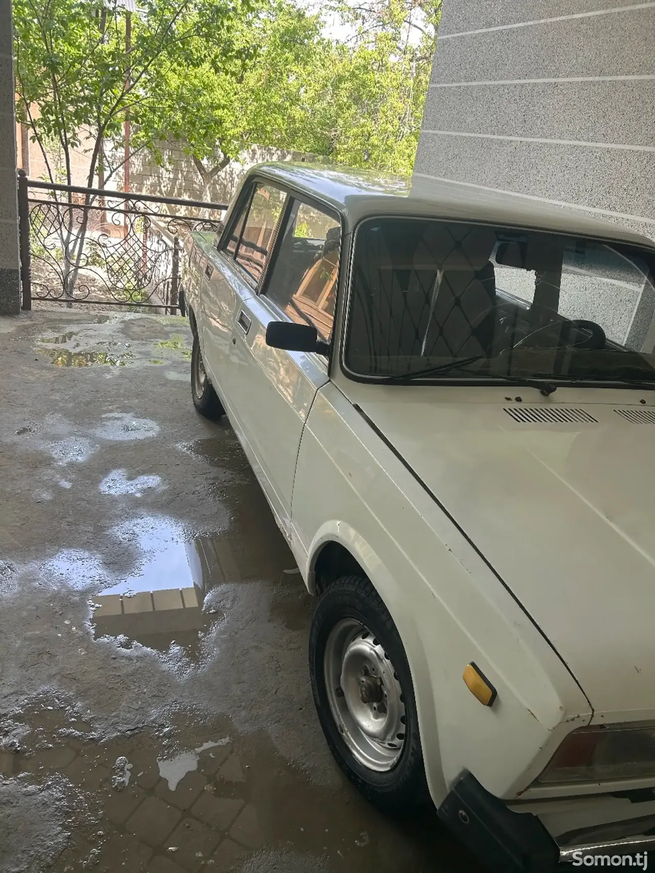 Lada (ВАЗ) 2107 1998 · 0.7 MT