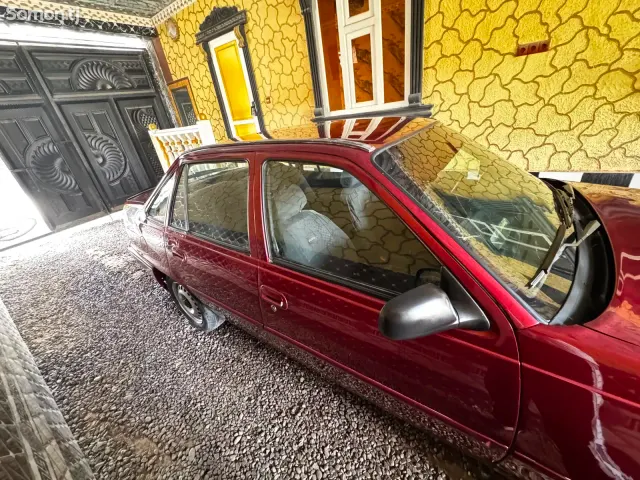 Daewoo Nexia 1996 · 1.6 MT