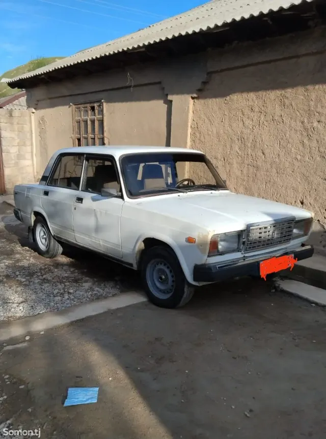 Lada (ВАЗ) 2107 1999 · 0.4 MT