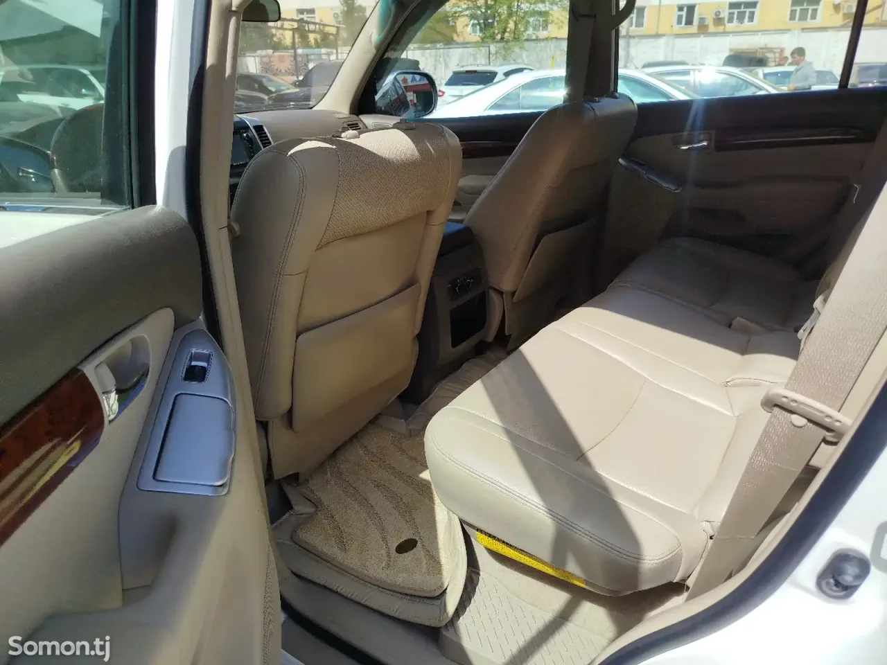 Toyota Land Cruiser Prado 2009 · 4.0 AT