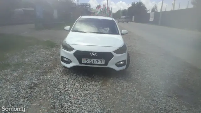 Hyundai Accent 2018 · 1.6 AT