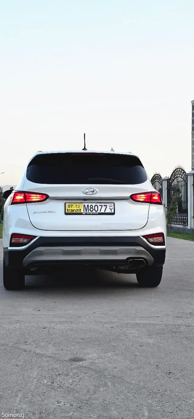 Hyundai Santa Fe 2019 · 2.5 AT