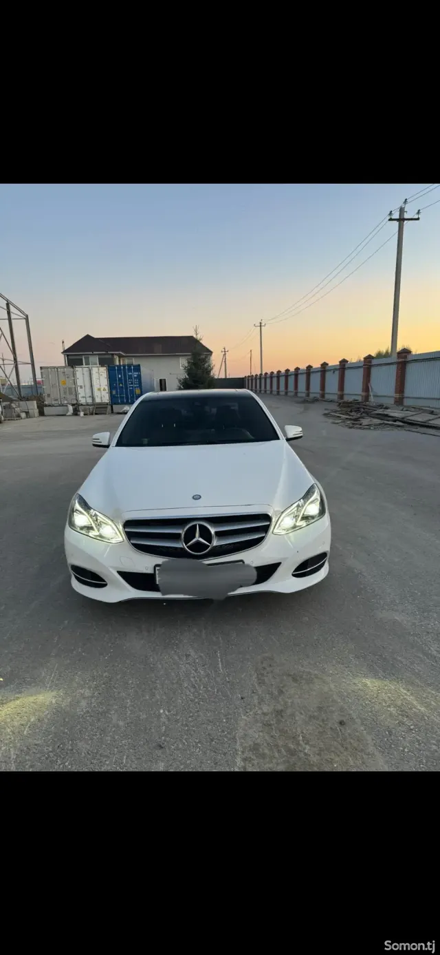 Mercedes-Benz E class 2015 · 2.2 AT