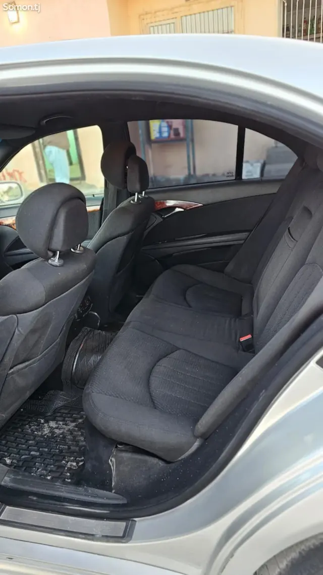 Mercedes-Benz E class 2006 · 3.5 AT