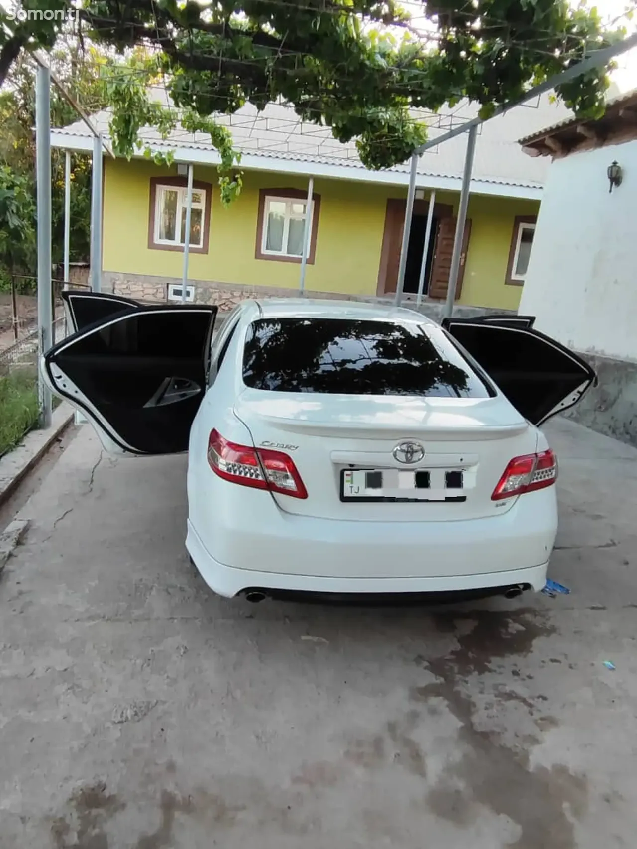 Toyota Camry 2010 · 2.5 AT
