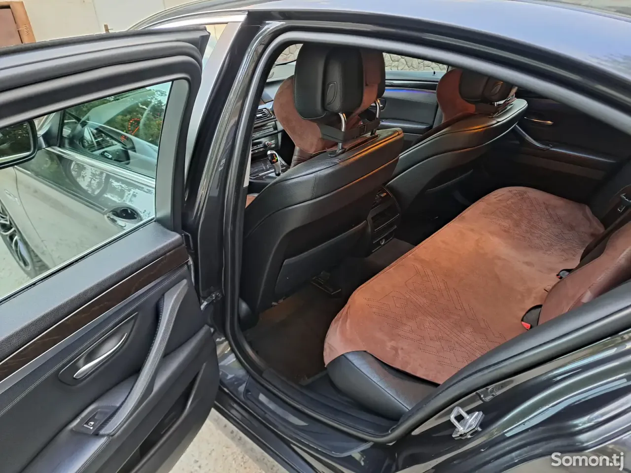 BMW 5 series 2011 · 2.8 AT