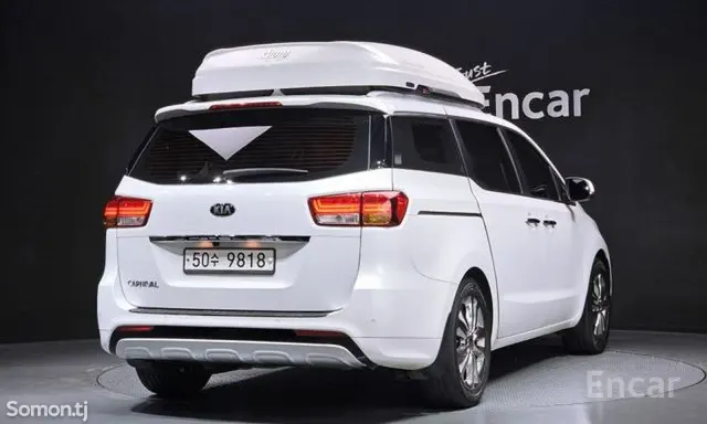 Kia Carnival 2014 · 2.2 AT