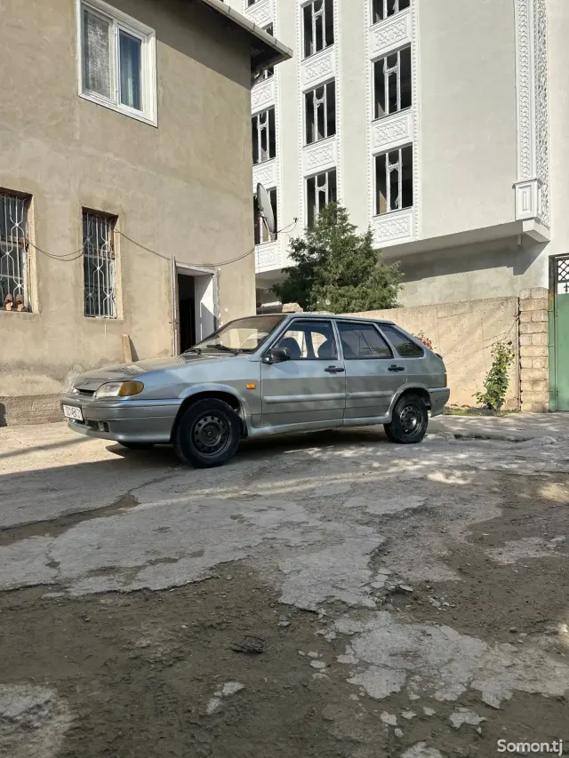Lada (ВАЗ) 2114 2004 · 1.7 MT
