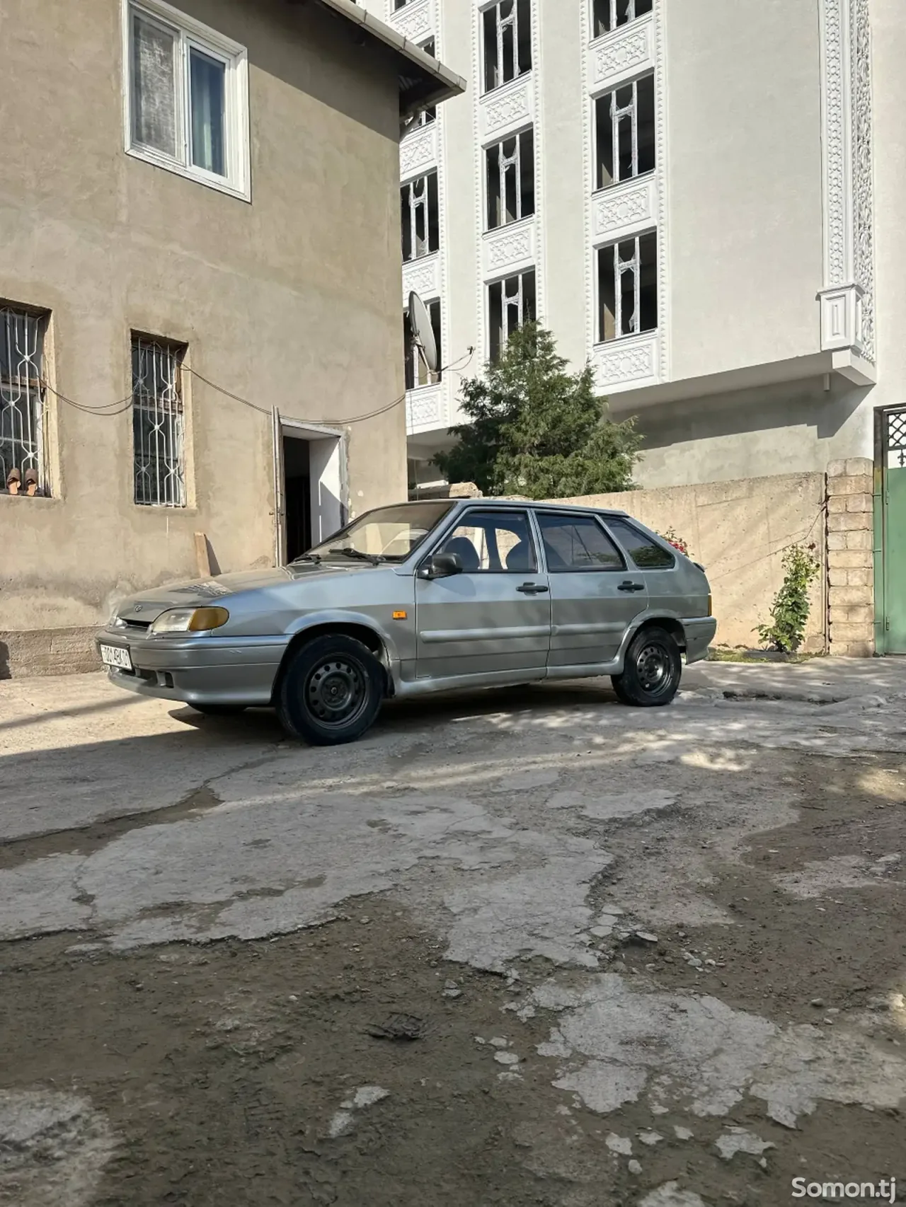 Lada (ВАЗ) 2114 2004 · 1.7 MT