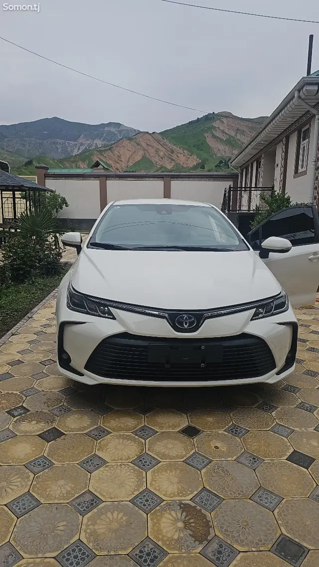 Toyota Corolla 2022 · 1.8 AT