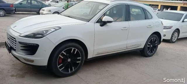 Porsche Cayenne 2017 · 2.0 AT