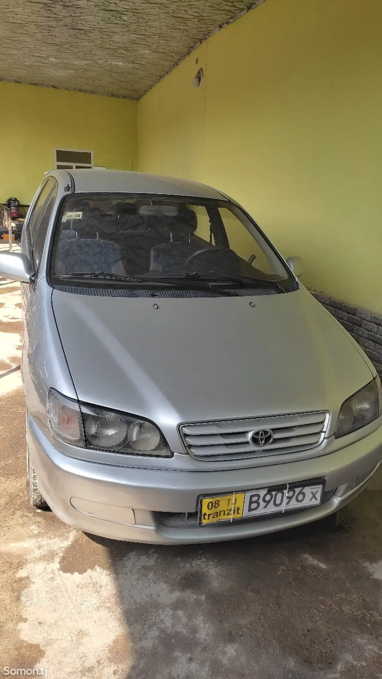 Toyota Ipsum 1996 · 1.8 AT