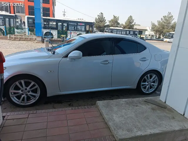 Lexus IS series 2007 · 2.5 AT