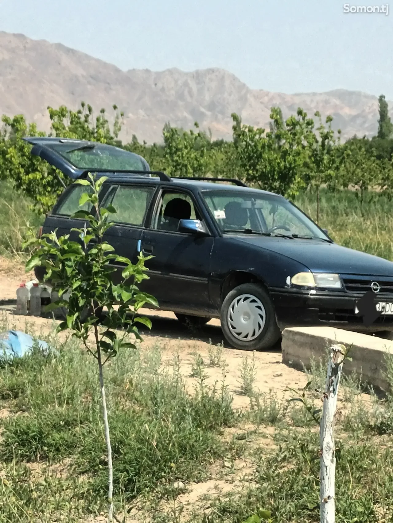 Opel Astra F 1993 · 1.6 MT