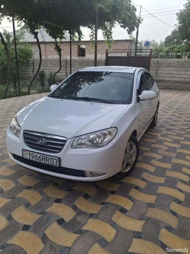 Hyundai Avante 2008 · 1.6 AT