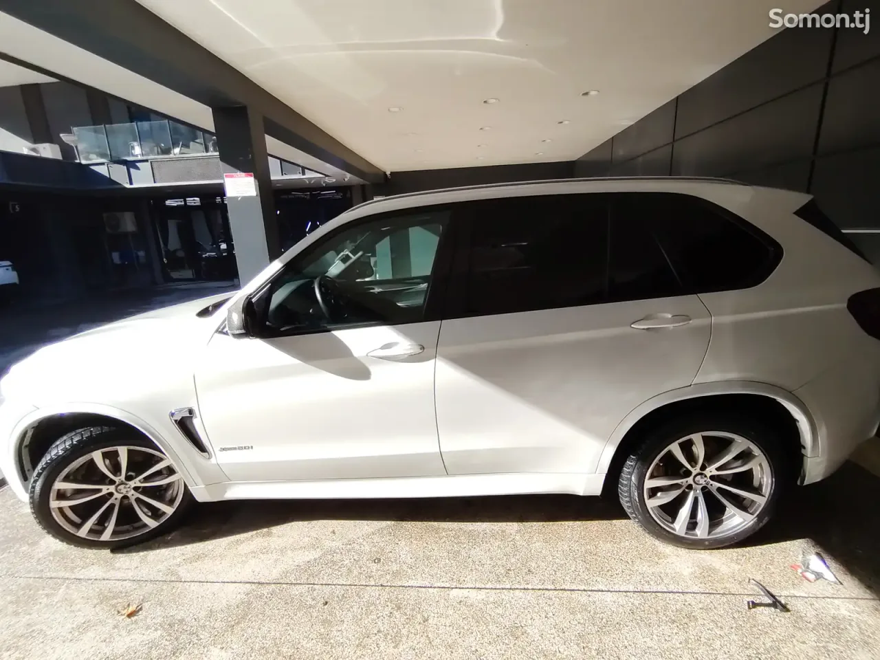 BMW X5 M 2016 · 4.4 MT