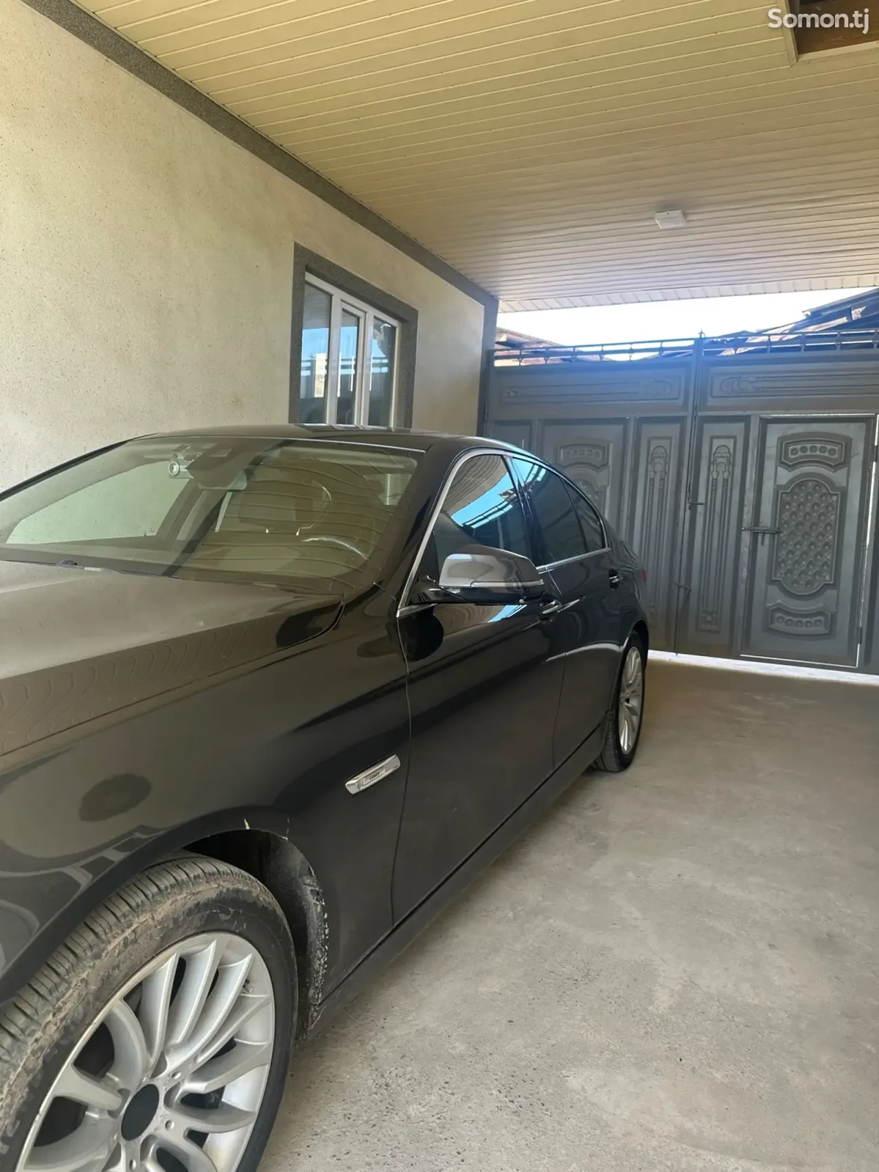 BMW 5 series 2016 · 2.0 AT