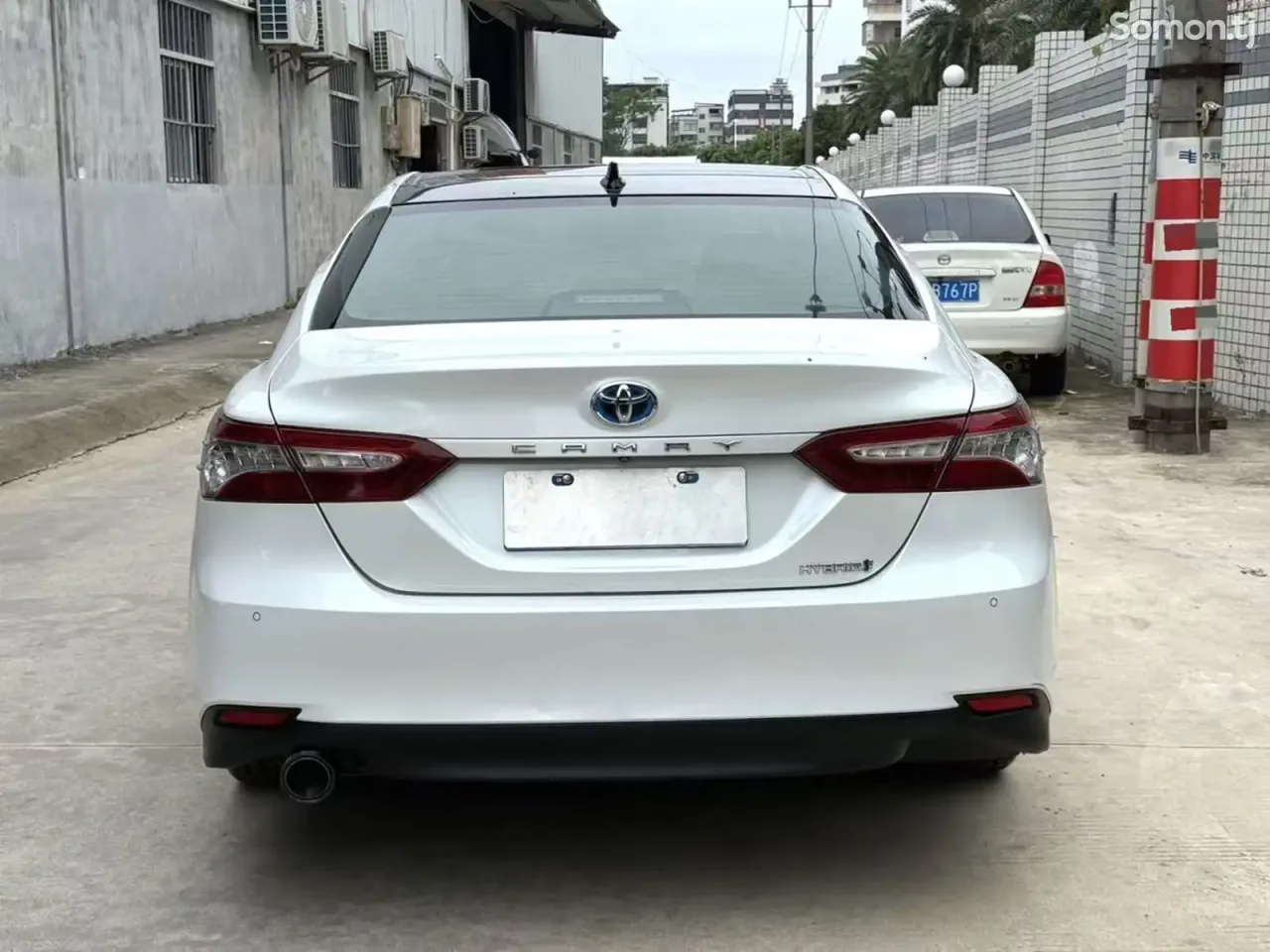 Toyota Camry 2018 · 2.5 AT