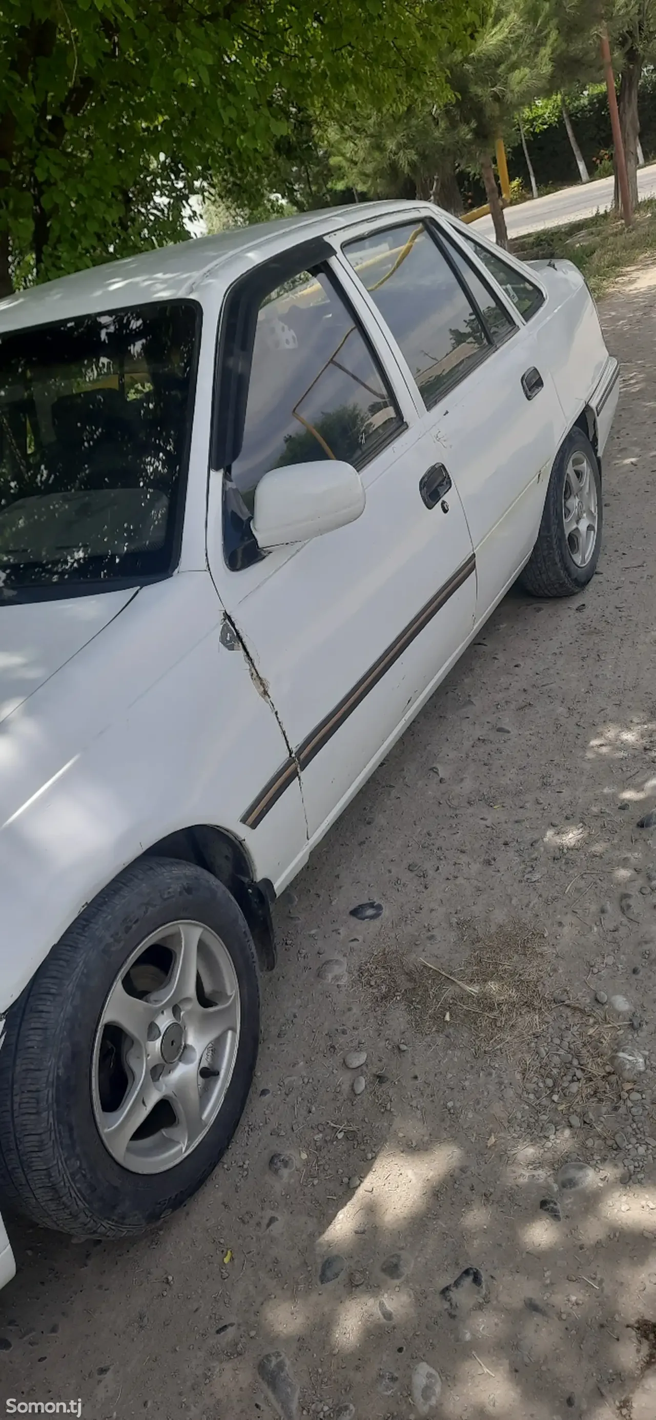 Daewoo Nexia 1996 · 1.5 MT