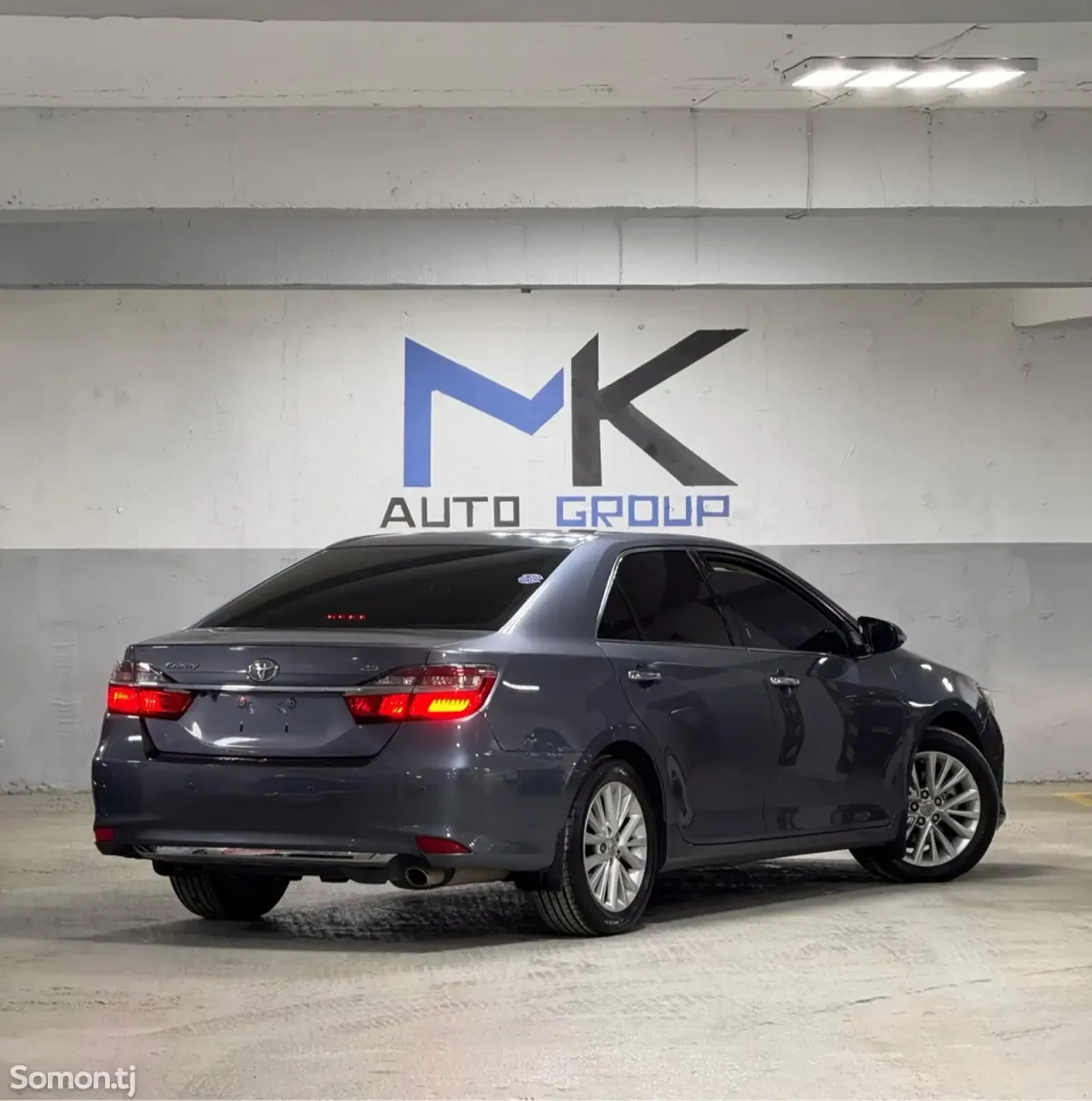 Toyota Camry 2016 · 2.5 AT