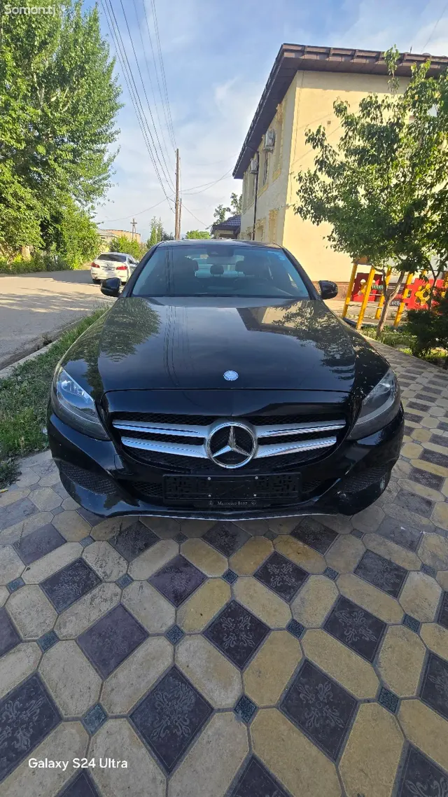 Mercedes-Benz C class 2015 · 3.0 AT