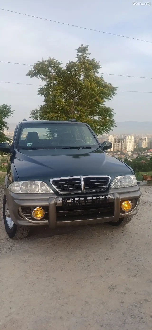Ssang Yong Musso 2000 · 2.4 MT